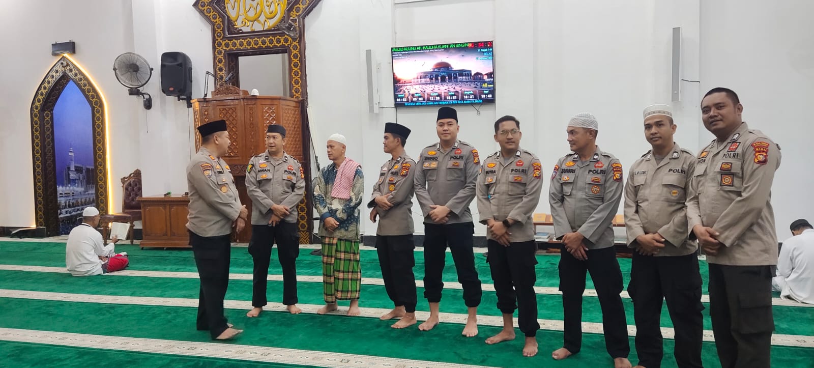 Melalui Program Sholat Subuh Berjamaah Polres Kuansing Sampaikan Pesan Kamtibmas Dalam Rangka Coolin